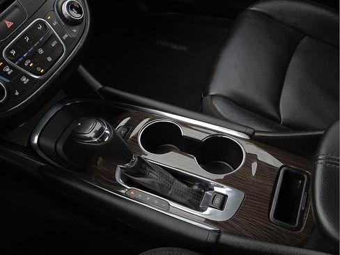 Used 2018 Chevrolet Malibu Premier w/ Premier Sun and Wheel Package image 21