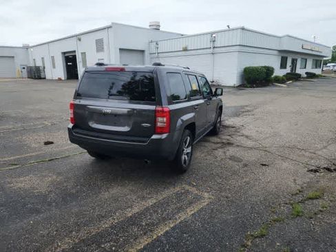 Used 2016 Jeep Patriot High Altitude FWD image 14