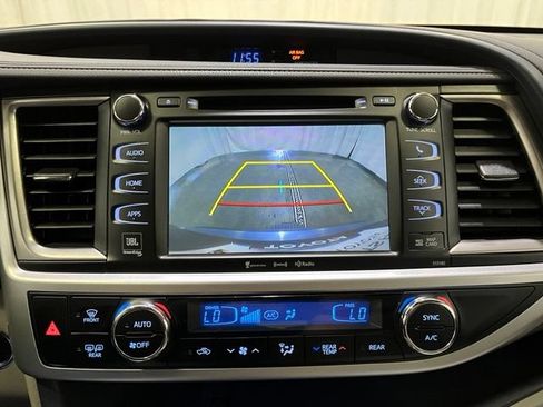 Certified 2018 Toyota Highlander Limited AWD/4WD image 21