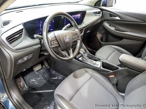 Certified 2024 Buick Encore GX Preferred w/ Comfort Package FWD image 11