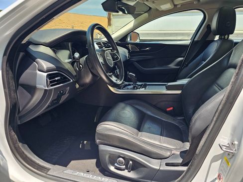 Used 2020 Jaguar XE S image 12