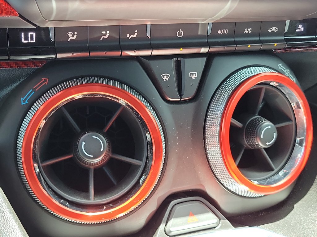 Used 2017 Chevrolet Camaro SS RWD image 33