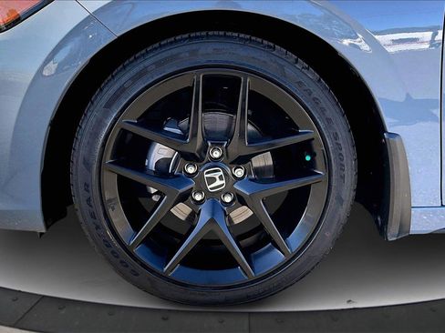 Used 2023 Honda Civic Sport image 30