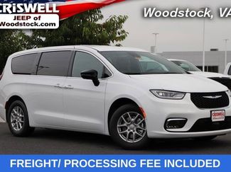 New 2026 Chrysler Pacifica Select video 1