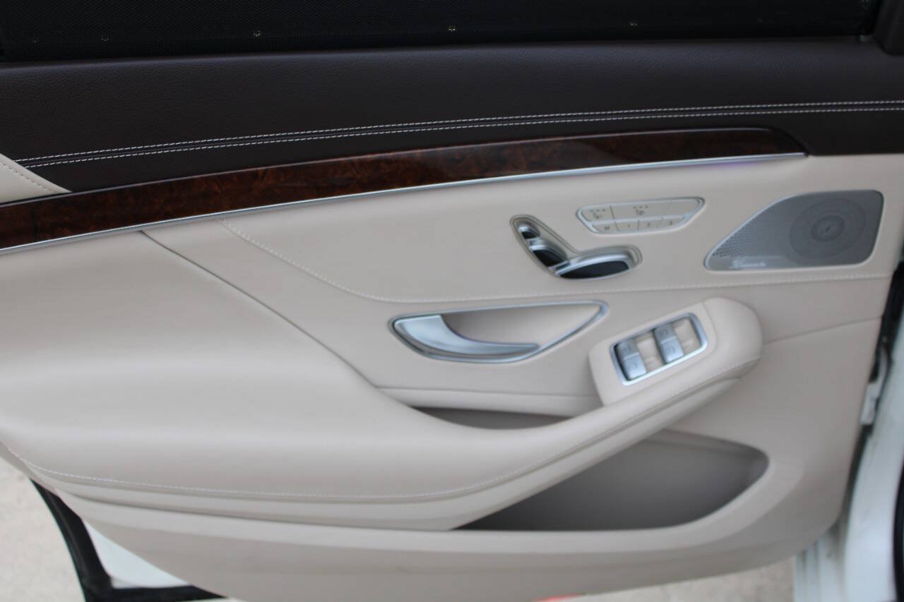 Used 2017 Mercedes-Benz S 550 4MATIC Sedan image 15