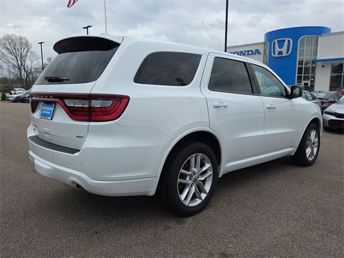 Used 2023 Dodge Durango GT image 3