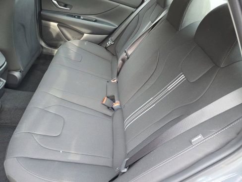 New 2026 Hyundai Elantra Hybrid FWD image 5