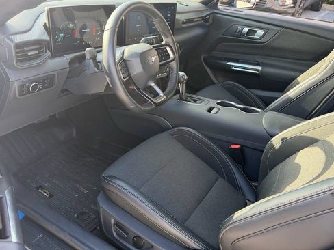 Used 2025 Ford Mustang Coupe RWD image 11