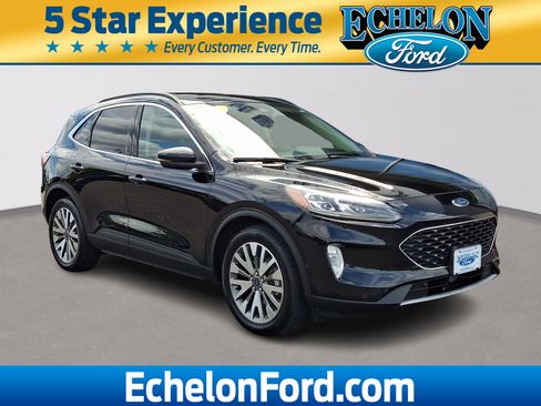 Certified 2020 Ford Escape Titanium w/ Titanium Premium Package 2.0 AWD/4WD image 1