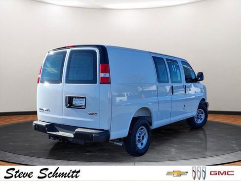 New 2025 GMC Savana 2500 w/ Driver Convenience Package image 22