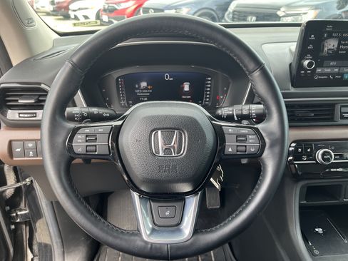 Used 2024 Honda Pilot Elite image 20