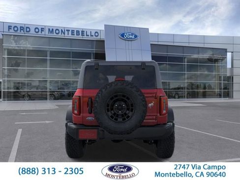 New 2026 Ford Bronco Outer Banks w/ Sasquatch Package AWD/4WD image 7