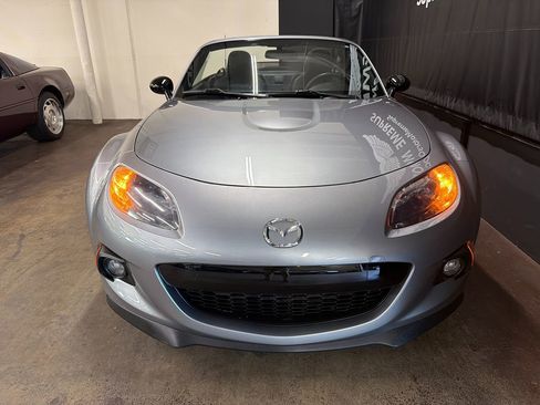 Used 2013 MAZDA MX-5 Miata Club image 9