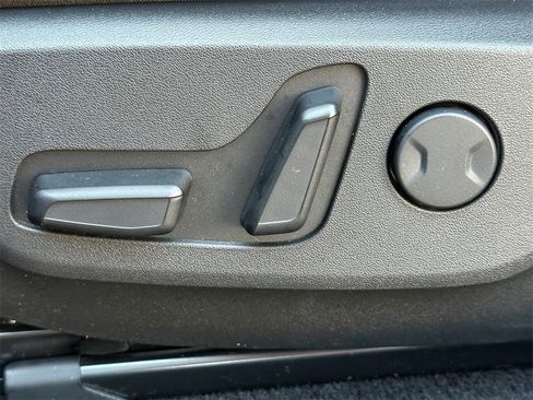 Used 2023 Kia EV6 Light image 23