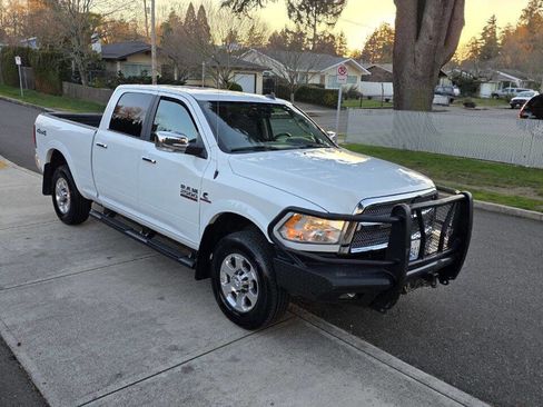Used 2018 RAM 2500 Big Horn w/ Harvest Edition image 3