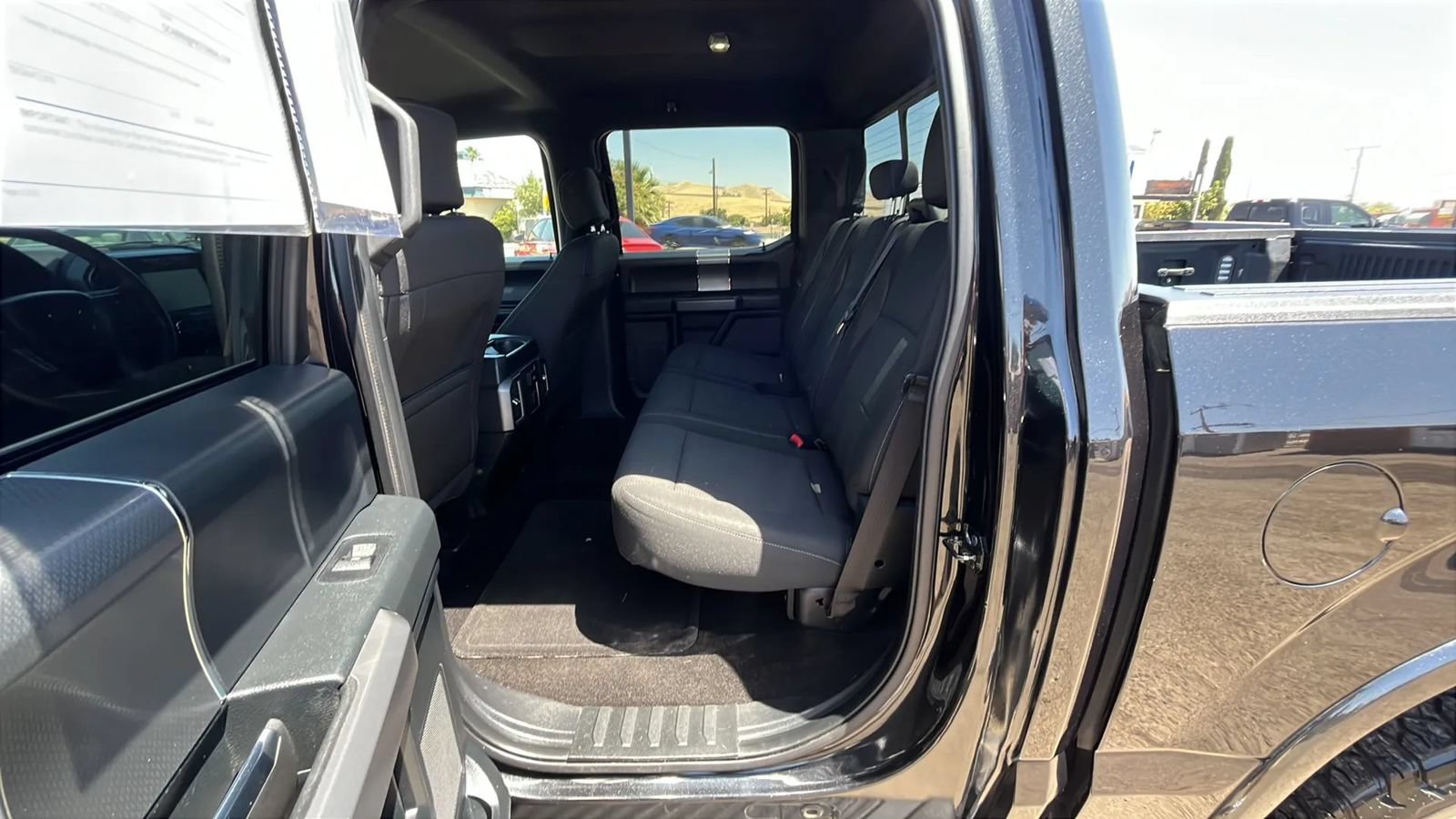 Used 2015 Ford F150 XLT w/ Equipment Group 302A Luxury AWD/4WD image 15