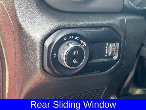 Used 2023 Jeep Gladiator Sport image 33