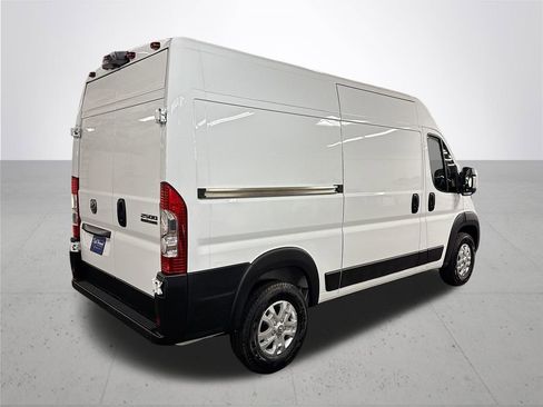 New 2026 RAM ProMaster 2500 w/ Quick Order Package 22G SLT image 6