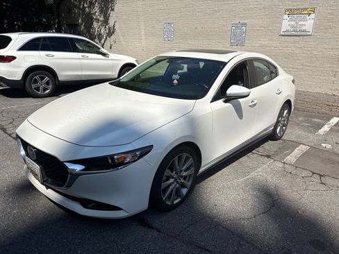 Used 2023 MAZDA MAZDA3 s FWD image 7