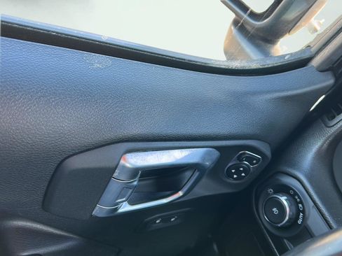 Used 2023 Jeep Wrangler Sport S image 15