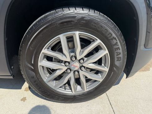 Used 2017 GMC Acadia SLE w/ Driver Alert Package I AWD/4WD image 68