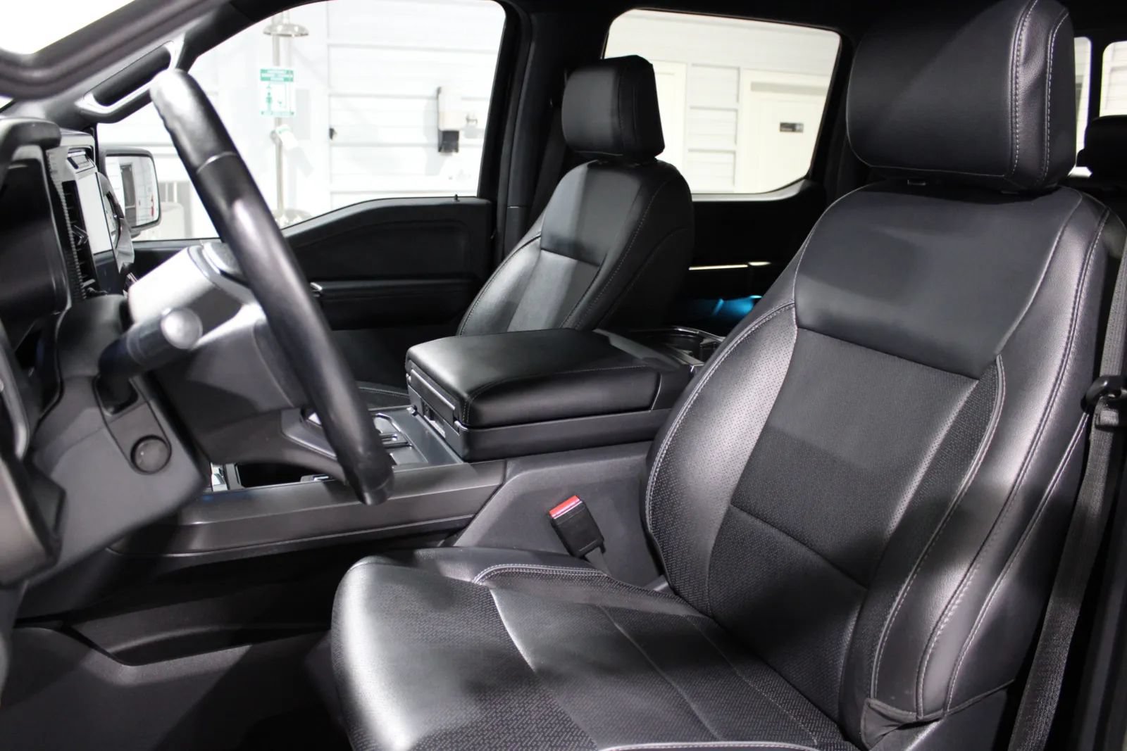 Used 2024 Ford F150 Lariat w/ Equipment Group 502A High AWD/4WD image 4