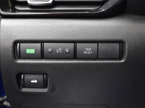 Used 2024 Nissan Sentra SV image 21