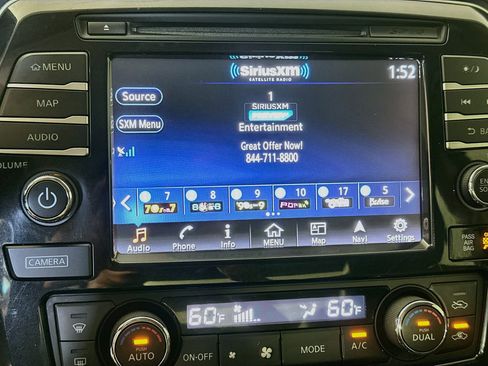 Used 2017 Nissan Maxima Platinum w/ Medallion Package FWD image 19