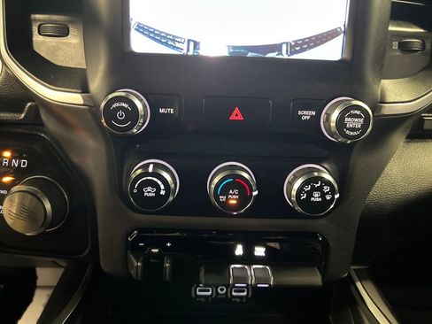 Used 2021 RAM 1500 Big Horn AWD/4WD image 19