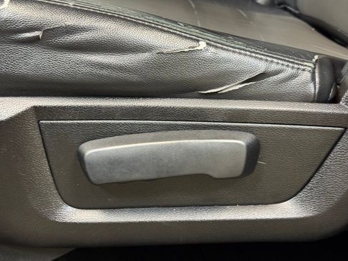 Used 2014 RAM 1500 Express image 10