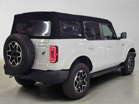 Used 2024 Ford Bronco Outer Banks AWD/4WD image 5