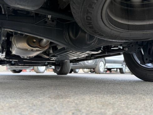 Used 2025 Lexus GX 550 w/ Accessory Package (31) image 59