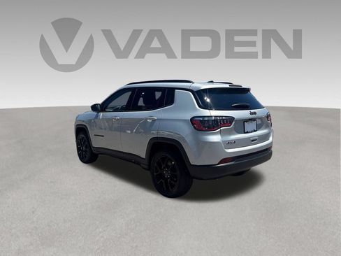 New 2026 Jeep Compass Latitude AWD/4WD image 22