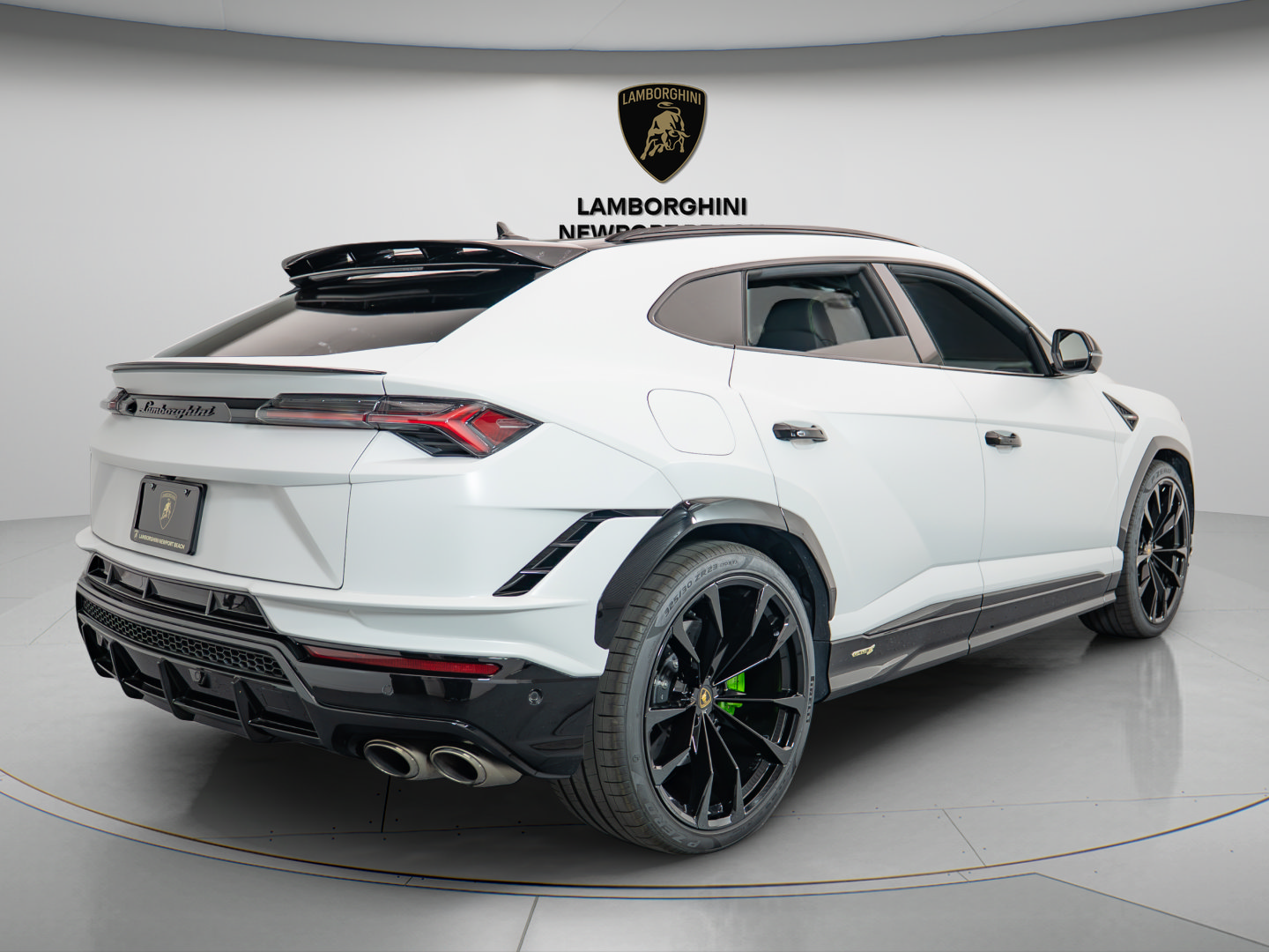Used 2024 Lamborghini Urus S AWD/4WD image 6