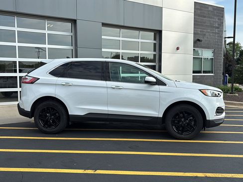 Used 2024 Ford Edge SEL w/ Convenience Package AWD/4WD image 5