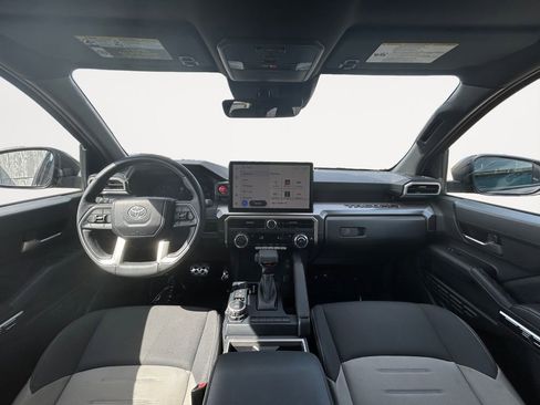 Used 2024 Toyota Tacoma TRD Sport AWD/4WD image 11