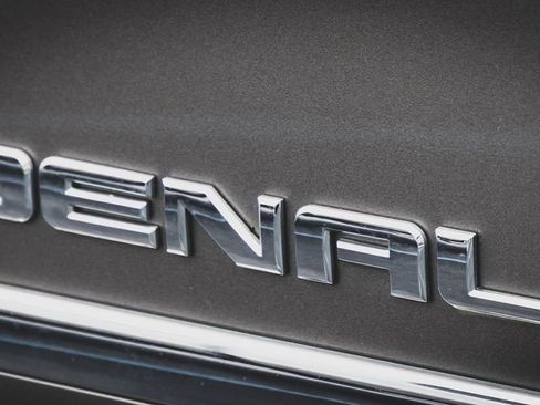 Used 2012 GMC Yukon Denali AWD/4WD image 19