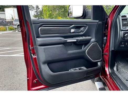 Used 2023 RAM 1500 Laramie AWD/4WD image 22