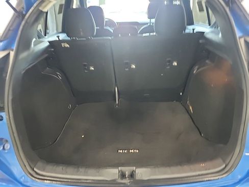 Used 2022 Nissan Kicks S image 4