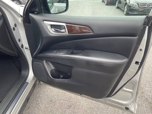 Used 2016 Nissan Pathfinder SL w/ SL Premium Package AWD/4WD image 32