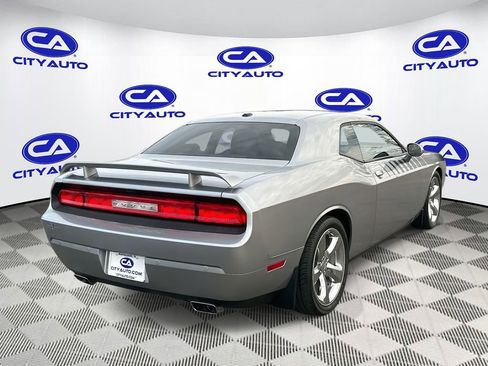Used 2013 Dodge Challenger R/T image 3
