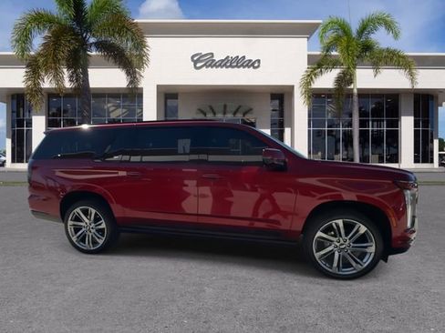Certified 2025 Cadillac Escalade ESV Sport Platinum image 17