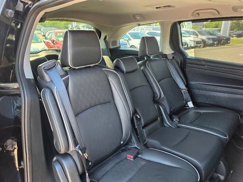 Used 2023 Honda Odyssey Elite image 16