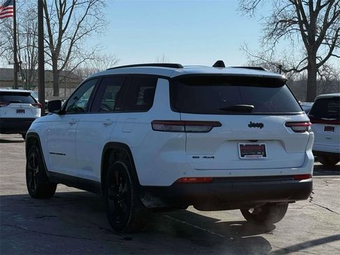 Used 2023 Jeep Grand Cherokee L Laredo image 8