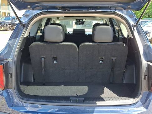 Certified 2024 Kia Sorento S w/ Panoramic Sunroof Package AWD/4WD image 30