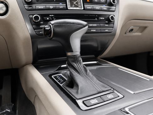 Used 2018 Genesis G80 3.8 RWD image 39
