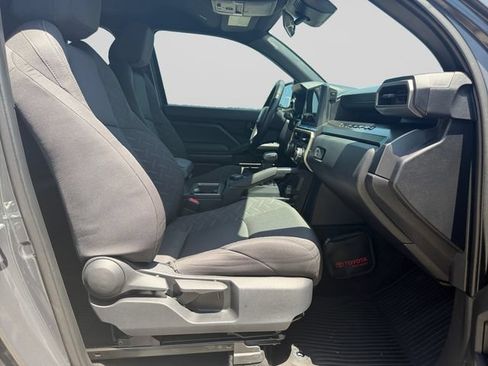 Certified 2026 Toyota Tacoma SR5 AWD/4WD image 15