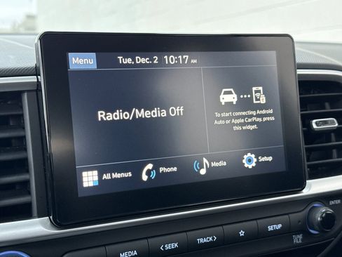 Certified 2024 Hyundai Venue SEL image 19