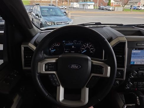 Used 2019 Ford F150 Lariat w/ Max Trailer Tow Package AWD/4WD image 14