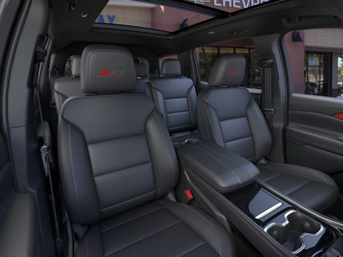 New 2026 Chevrolet Traverse Z71 w/ Driver Confidence Package image 40